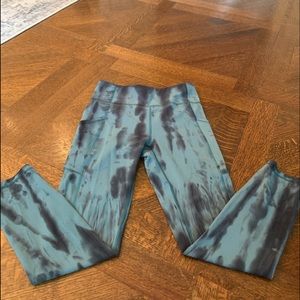 Lululemon blue tie dye leggings SZ 6